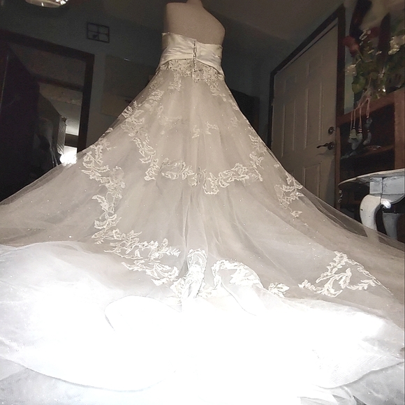 Meet your Posher, Kasandra - Picture 3 of 3